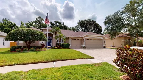 4506 Gentrice Dr, Valrico, FL 33596