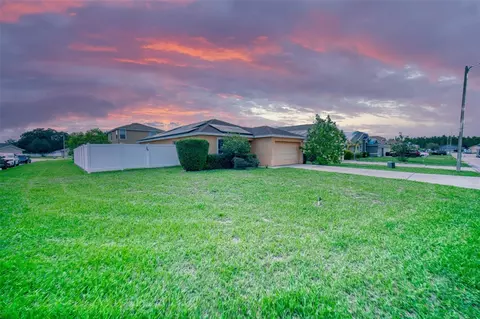 713 Overlook Grove Dr, Winter Haven, FL 33884