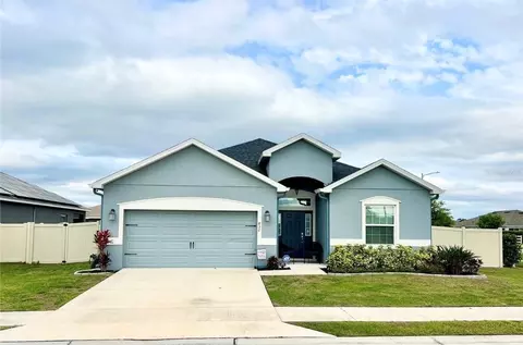 832 Vienna Dr, Winter Haven, FL 33884