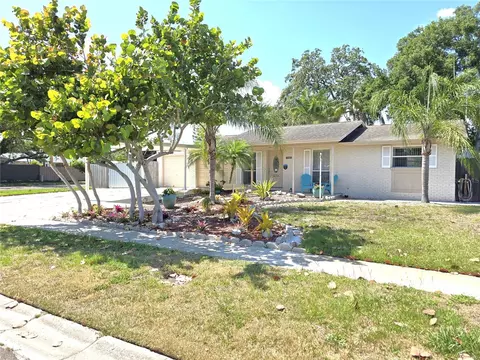 7943 Woodvine Cir, Tampa, FL 33615
