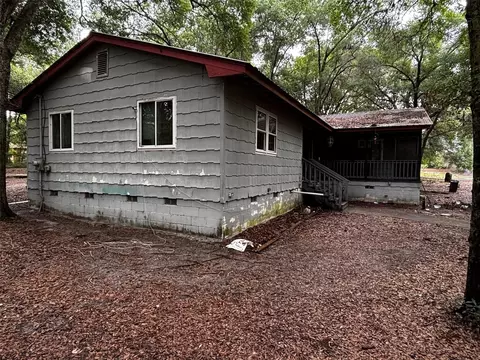 100 Lake Carlton Dr, Melrose, FL 32666