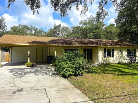 8110 Walt Williams Rd, Lakeland, FL 33809