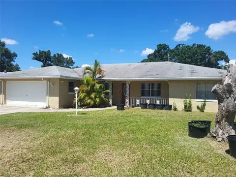 514 7th St S, Dundee, FL 33838