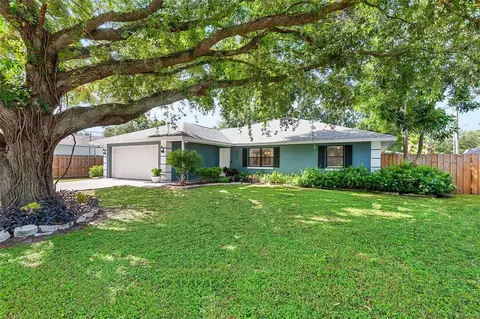 4125 Sunny View Dr, Lakeland, FL 33813