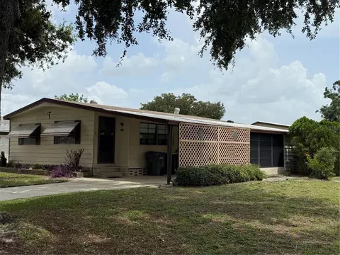 6204 Knotty Pine Dr SE, Winter Haven, FL 33884