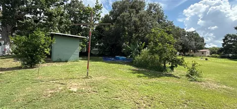 Exterior - 304 Shepard, Dundee, FL 33838 photo 6 of 12