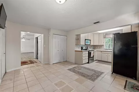 Entry Way - 304 Shepard, Dundee, FL 33838 photo 2 of 2