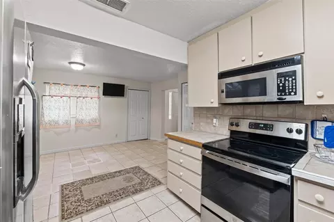 Other - 304 Shepard, Dundee, FL 33838 photo 14 of 17