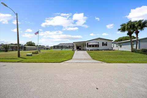 5225 Revelation Dr, Polk City, FL 33868