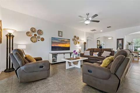 Living - 178 Magneta Loop, Auburndale, FL 33823 photo 1 of 5