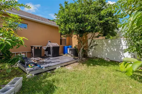 Exterior - 178 Magneta Loop, Auburndale, FL 33823 photo 11 of 20