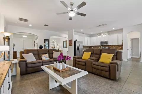 Living - 178 Magneta Loop, Auburndale, FL 33823 photo 4 of 5