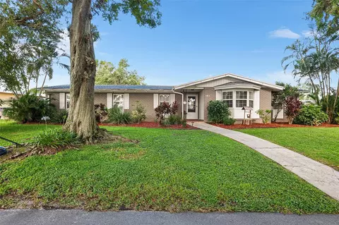 161 Poe Dr, Winter Haven, FL 33884