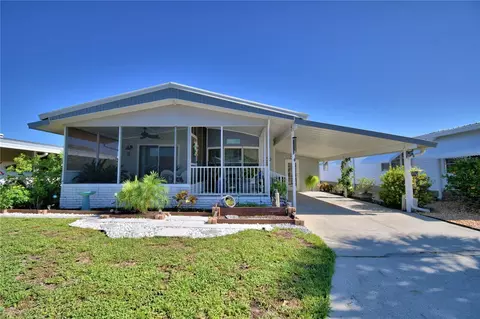 4192 Rolling Oaks Dr, Winter Haven, FL 33880