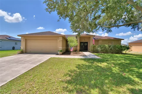 676 Berkley Pointe Dr, Auburndale, FL 33823