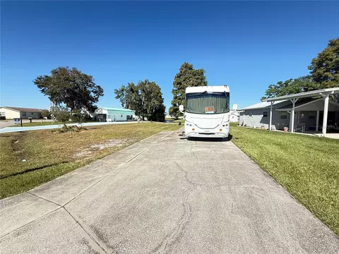 5058 Shore Line Dr, Polk City, FL 33868