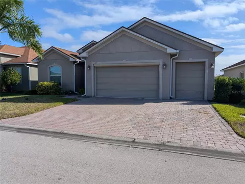 5225 Pebble Beach Blvd, Winter Haven, FL 33884