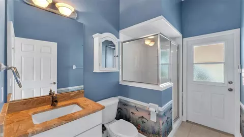 Bath - 226 Ruby Lake Ln, Winter Haven, FL 33884 photo 5 of 5