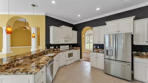 Kitchen - 226 Ruby Lake Ln, Winter Haven, FL 33884 photo 2 of 3