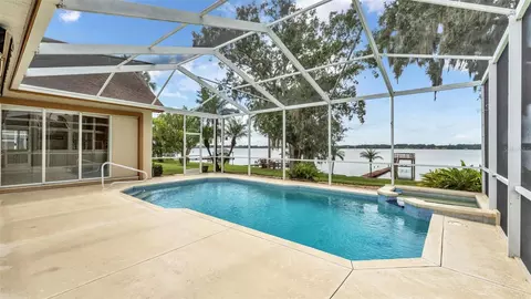 Exterior - 226 Ruby Lake Ln, Winter Haven, FL 33884 photo 4 of 8