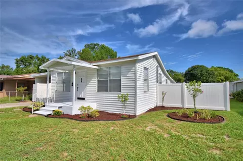 105 Rose St, Auburndale, FL 33823