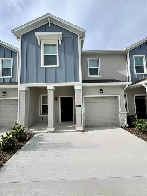 2947 Savoir Ave, Davenport, FL 33837