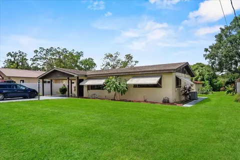 714 Great Barford St, Auburndale, FL 33823