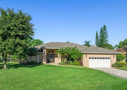 205 Santa Rosa Dr, Winter Haven, FL 33884