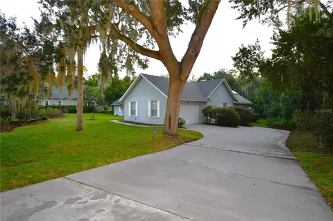 Exterior - 611 Old Eustis Rd, Mount Dora, FL 32757 photo 4 of 20