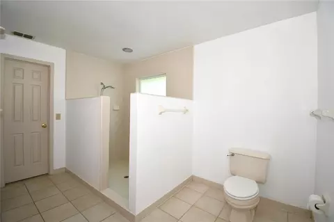 Bath - 611 Old Eustis Rd, Mount Dora, FL 32757 photo 1 of 5