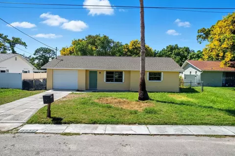 15829 Villa Dr, Hudson, FL 34667