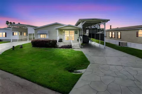 5035 Northshore Dr, Polk City, FL 33868