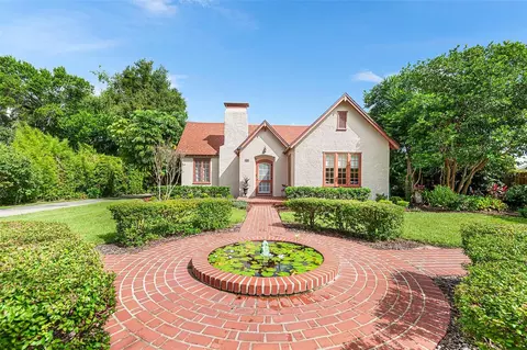 1323 Stately Oaks Dr NW, Winter Haven, FL 33881