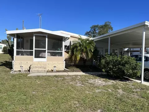 9072 Lake Point Blvd, Lake Wales, FL 33898