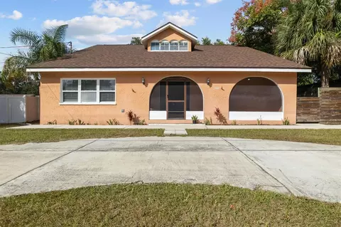 9602 N 46th St, Tampa, FL 33617