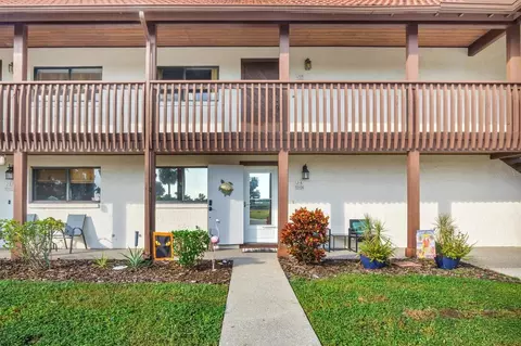 10104 Village Dr #4, Lake Wales, FL 33898