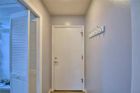Entry Way - 820 E Mann Rd, Bartow, FL 33830 photo 8 of 8