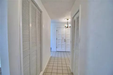 Entry Way - 820 E Mann Rd, Bartow, FL 33830 photo 3 of 8