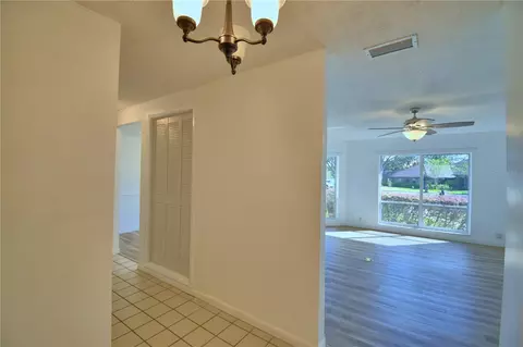 Entry Way - 820 E Mann Rd, Bartow, FL 33830 photo 2 of 8