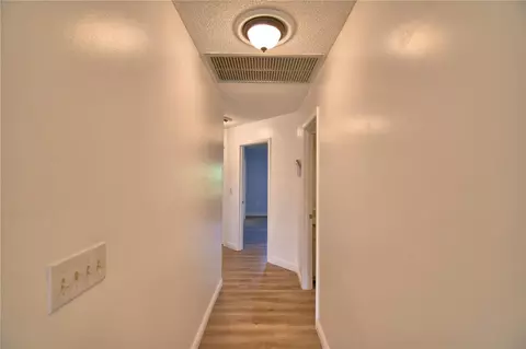 Entry Way - 820 E Mann Rd, Bartow, FL 33830 photo 4 of 8