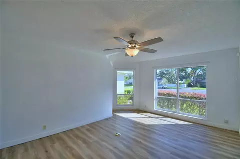 Living - 820 E Mann Rd, Bartow, FL 33830 photo 2 of 11