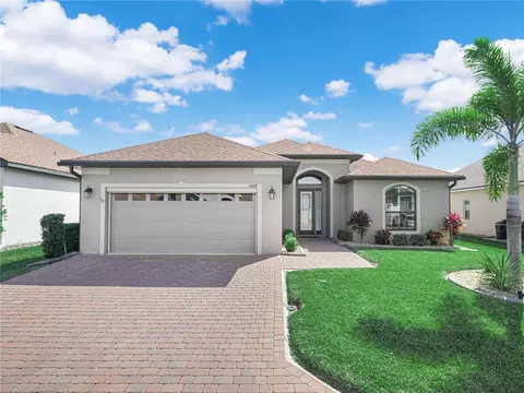 1069 Sawgrass Dr, Winter Haven, FL 33884