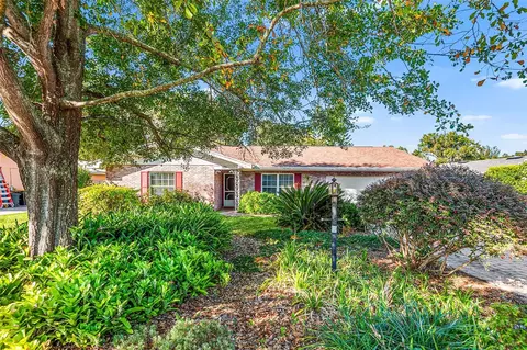 185 Lagoon Rd, Winter Haven, FL 33884