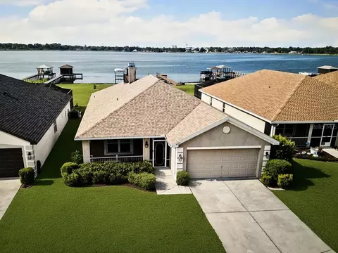 3971 Island Lakes Dr, Winter Haven, FL 33881
