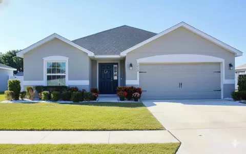 1222 Third Ct, Eagle Lake, FL 33839