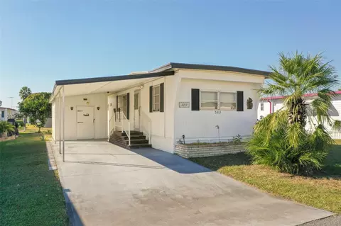 5313 Aurora Dr, Zephyrhills, FL 33541