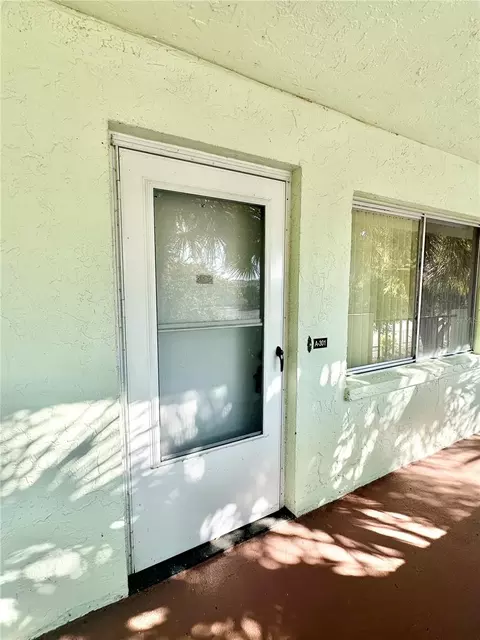 1130 N Lake Parker Ave #A301, Lakeland, FL 33805