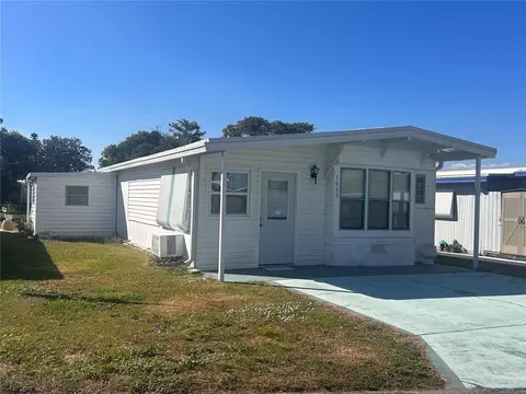 7045 Fairview Village Cir, Winter Haven, FL 33881