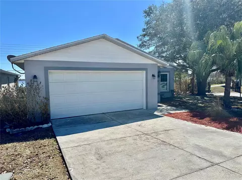 Exterior - 802 Marcia Loop, Winter Haven, FL 33884 photo 7 of 11