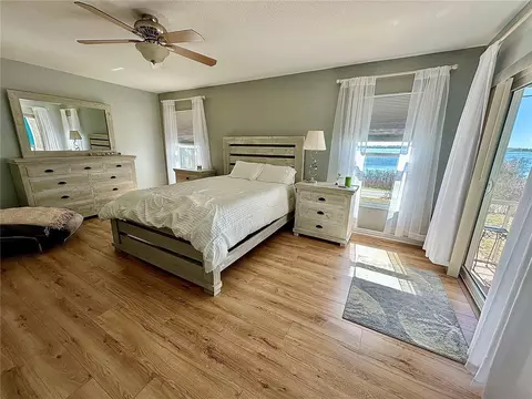 Bedroom - 802 Marcia Loop, Winter Haven, FL 33884 photo 1 of 4